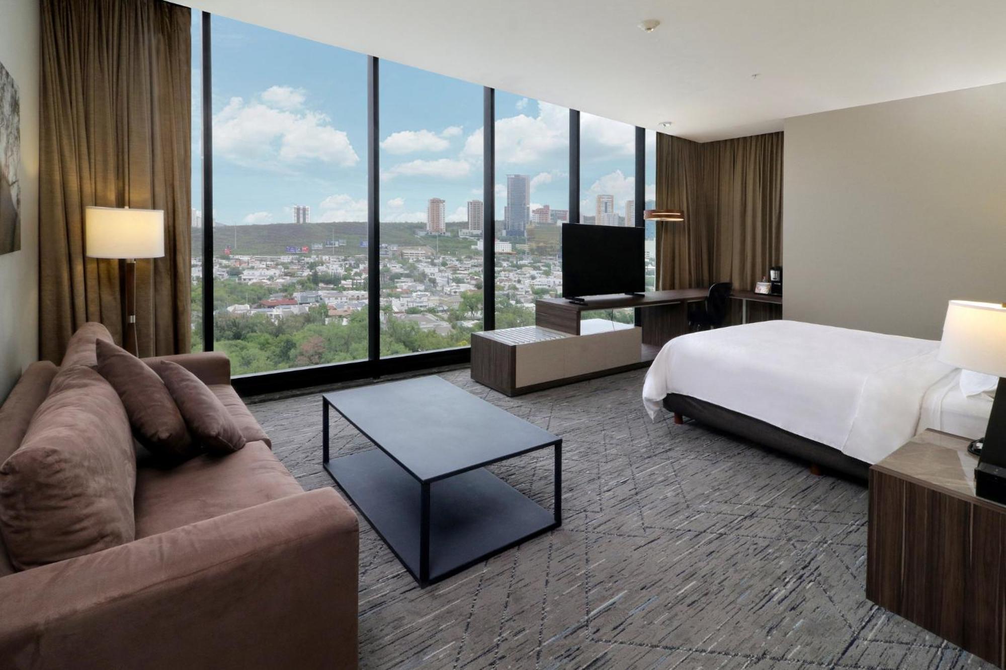 Holiday Inn Express & Suites Monterrey Valle By Ihg San Pedro Garza García Kültér fotó