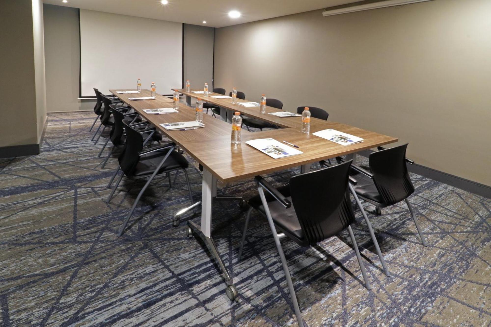 Holiday Inn Express & Suites Monterrey Valle By Ihg San Pedro Garza García Kültér fotó