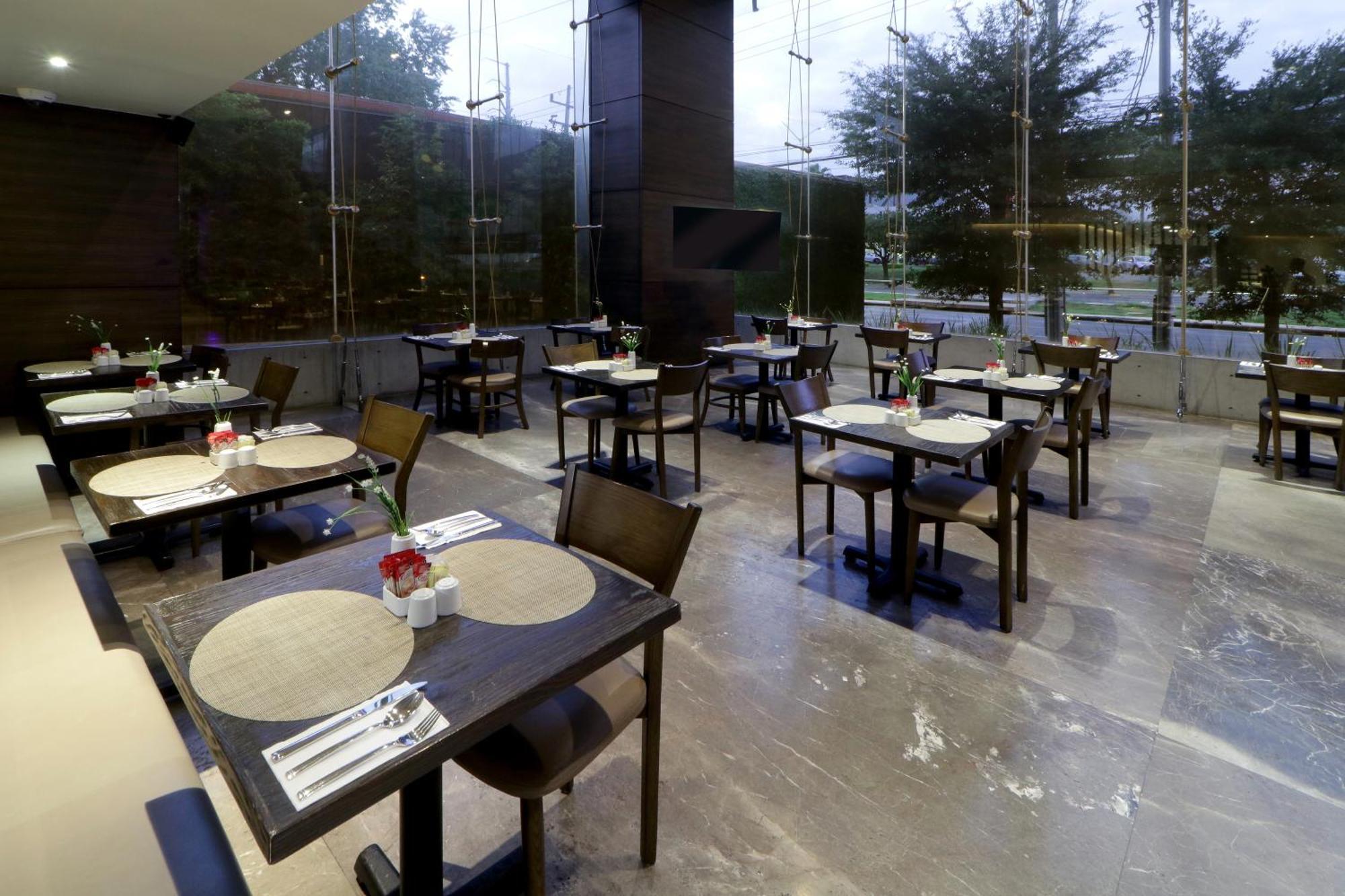 Holiday Inn Express & Suites Monterrey Valle By Ihg San Pedro Garza García Kültér fotó